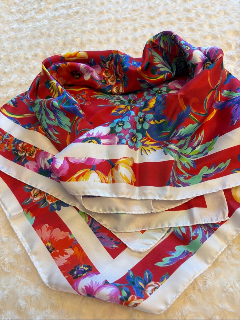 Moschino Red Floral Silk Scarf with Multicolor Botanicals NEW - Picture 7 of 8